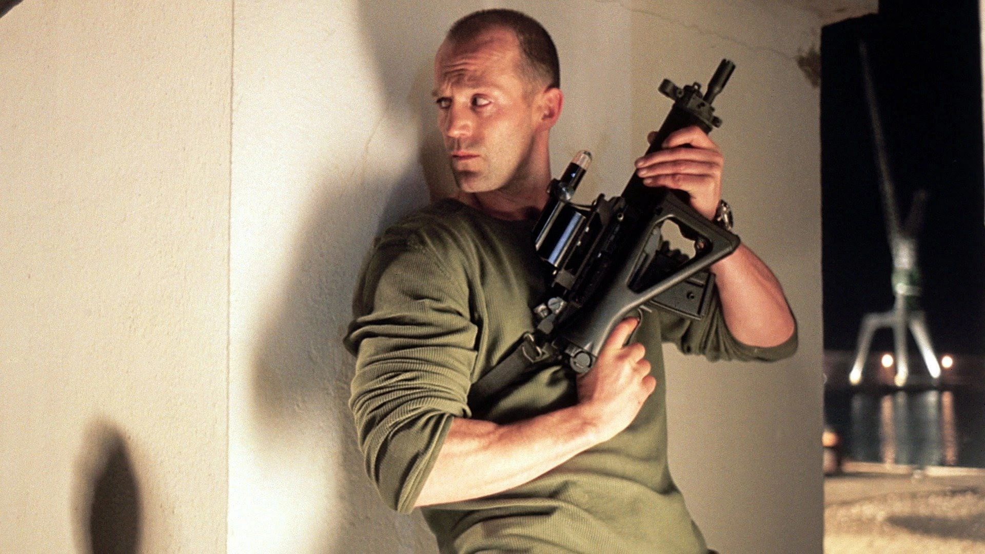 A still from The Transporter (Image via 20th Century Fox)